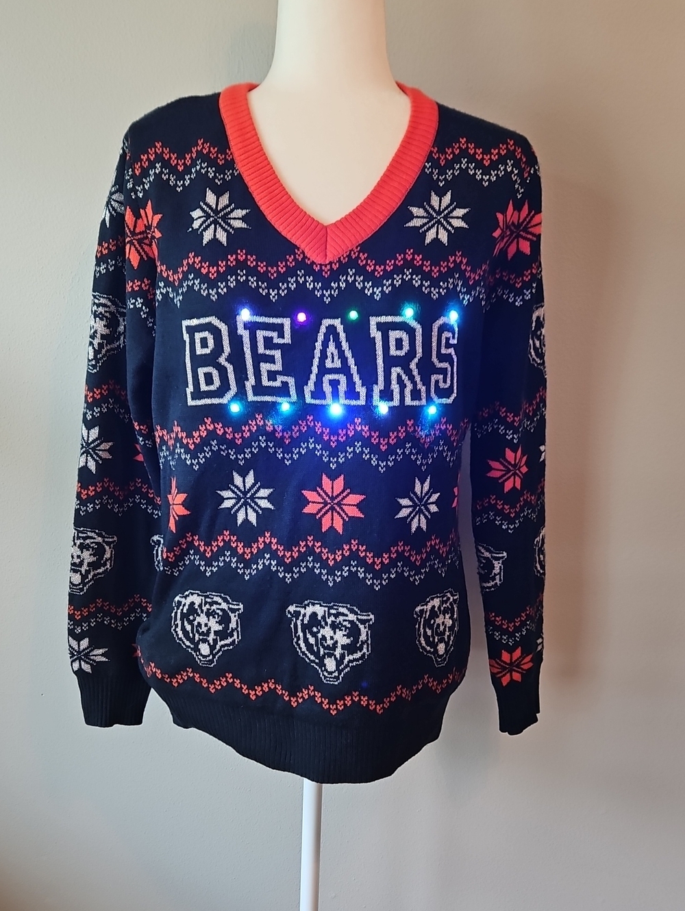BEARS NFL TEAM Navy And Orange V-Neck Light-Up Sweater